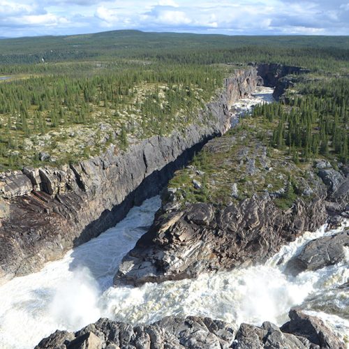 Canyon-Eaton territorial reserve for protected area purposes (Réserve de territoire aux fins d’aire protégée du Canyon-Eaton) © Marianne Ricard, KRG/ARK